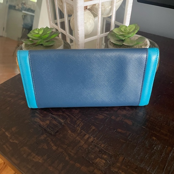 Blue Salvator Ferragamo 💙 - Picture 2 of 10